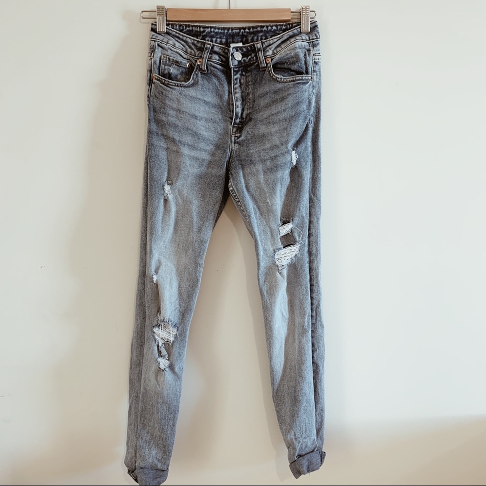 Distressed Boyfriend Jeans